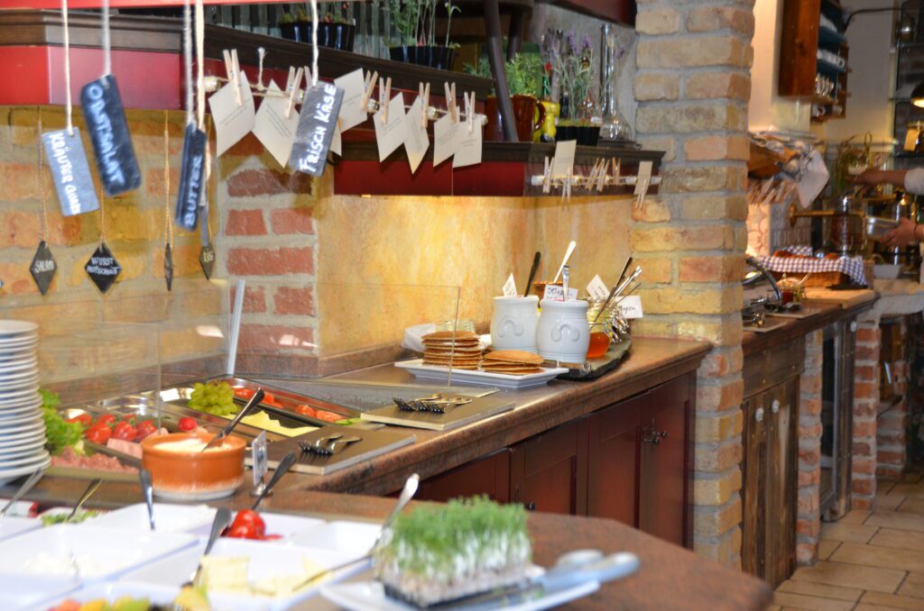 Advent Brunch in the Wilde 13!